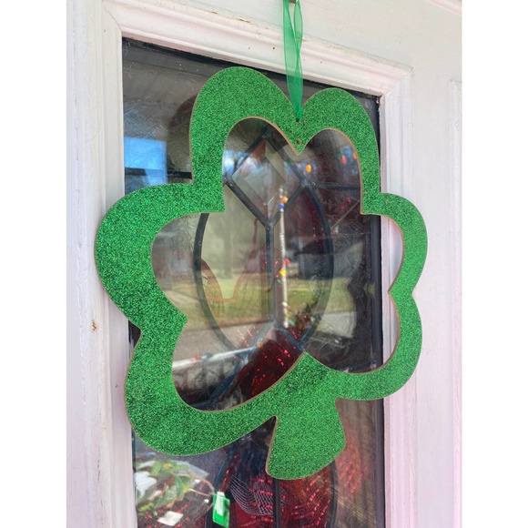 Set of 2 Saint Patrick’s Day Green & Farmhouse Shamrock Sign Wall Door Hanger - Picture 8 of 10